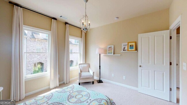 Building Photo - 3680 Brookhaven Manor Crossing NE