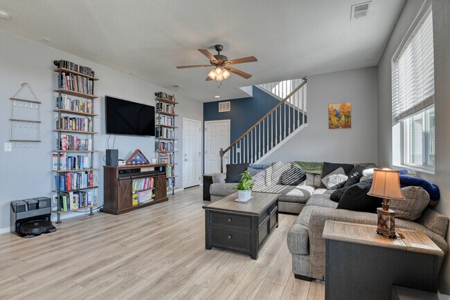 Building Photo - 9857 Beckham St