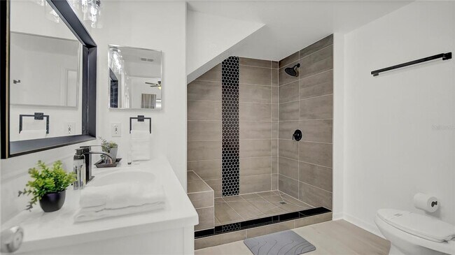 Building Photo - 4009 Venetian Bay Dr