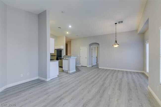 Building Photo - 6568 Strolling Plains Ln