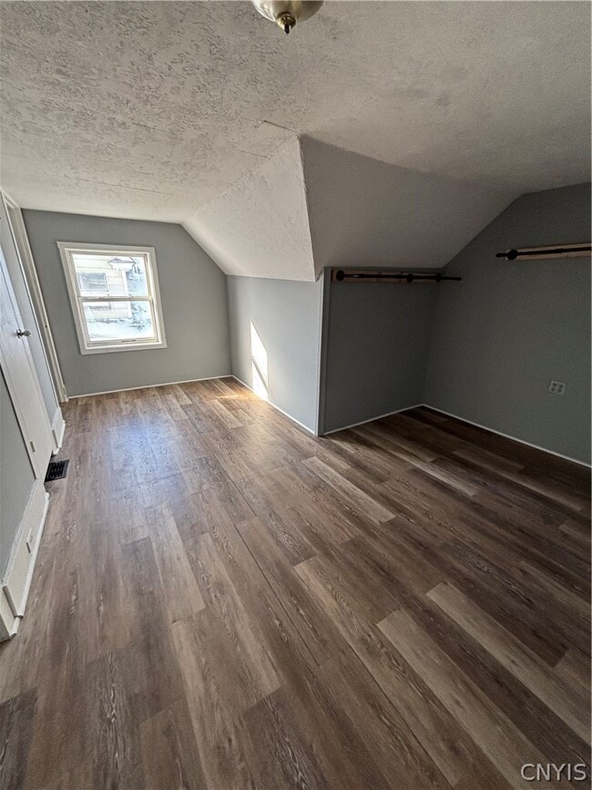 Building Photo - 116 S Hamilton St