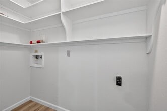 Building Photo - 6710 Biggs Ct