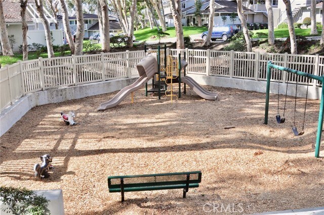 Building Photo - 2470 Coventry Cir