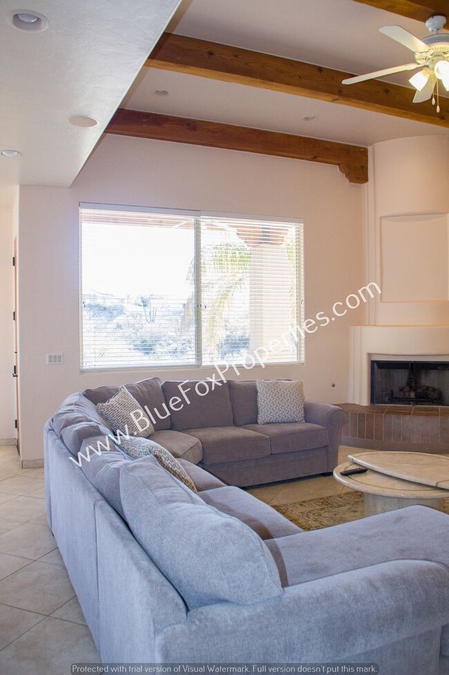 Building Photo - 6190 N Cadena De Montanas