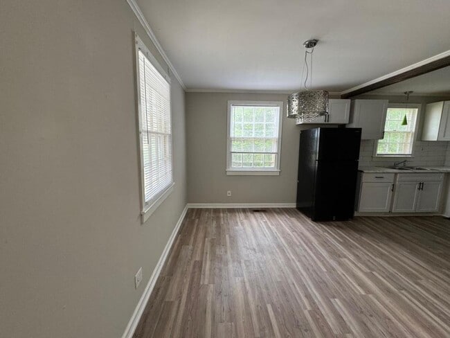 Building Photo - 1330 Macon Ave