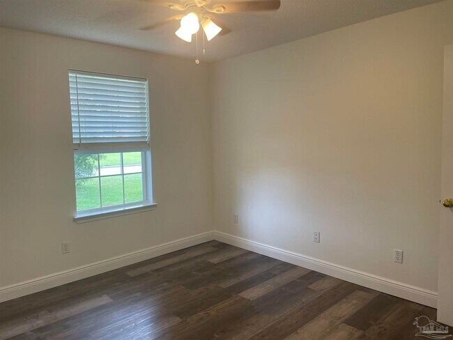 Building Photo - 1797 Cedrus Ln
