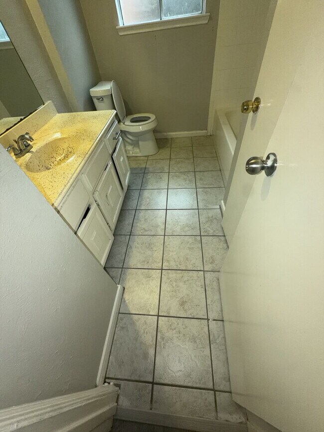 Building Photo - 16815 Methil Dr