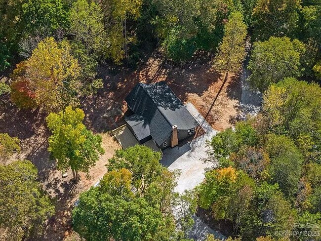 Building Photo - 171 Creekstone Ln