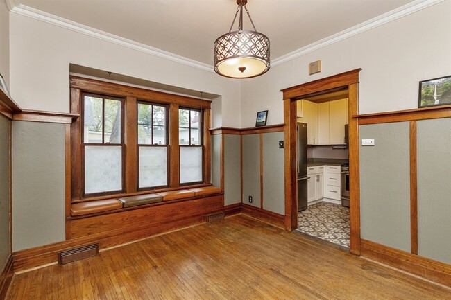 Dining Room - 1015 Walnut St