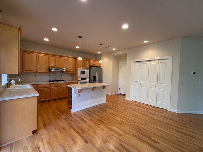 Building Photo - 3621 156th Pl SE