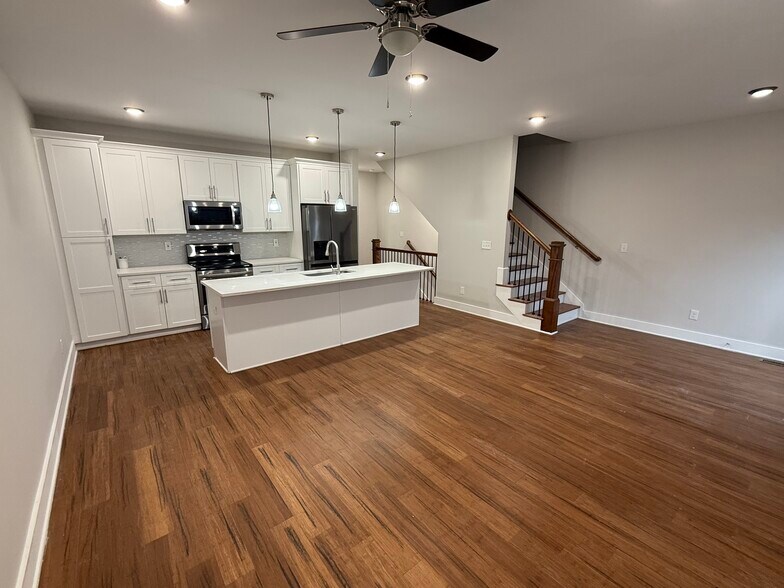 Building Photo - 421 Elysian Fields Rd