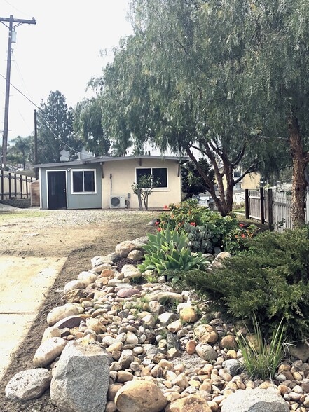 Primary Photo - 8592 Atlas View Dr