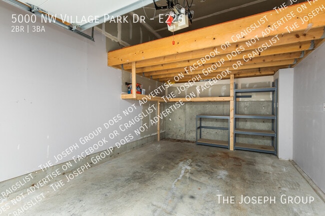 Building Photo - 5000 NW Village Park Dr