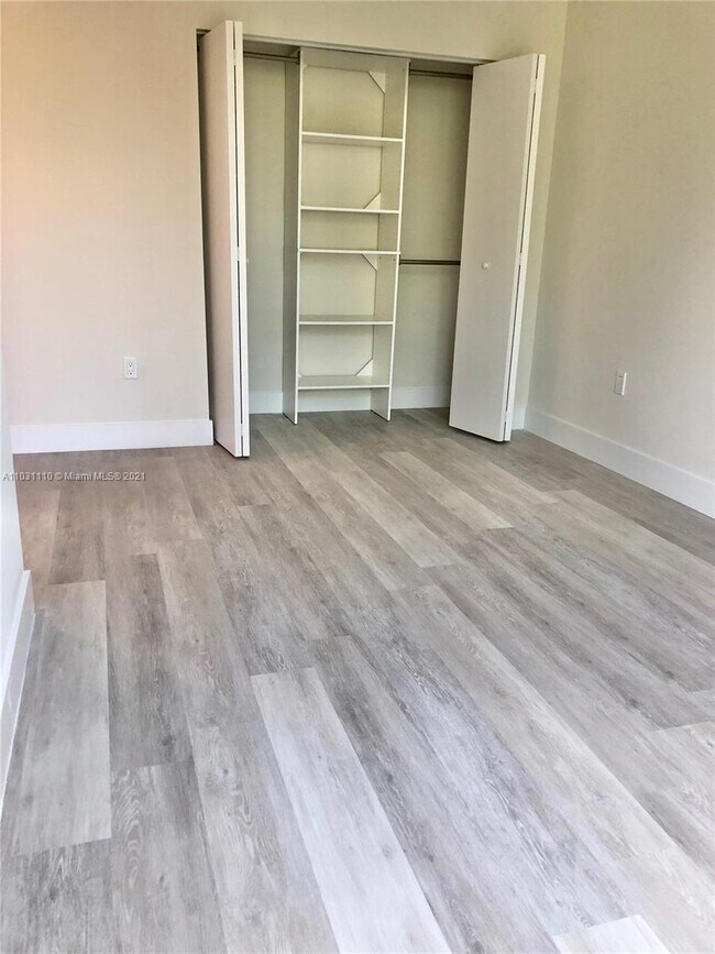 Building Photo - 2 bedroom in Aventura FL 33180