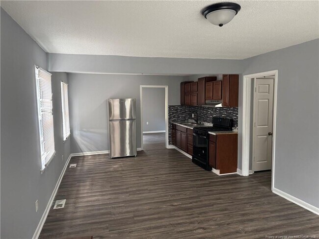 Building Photo - 1016 Augusta Dr