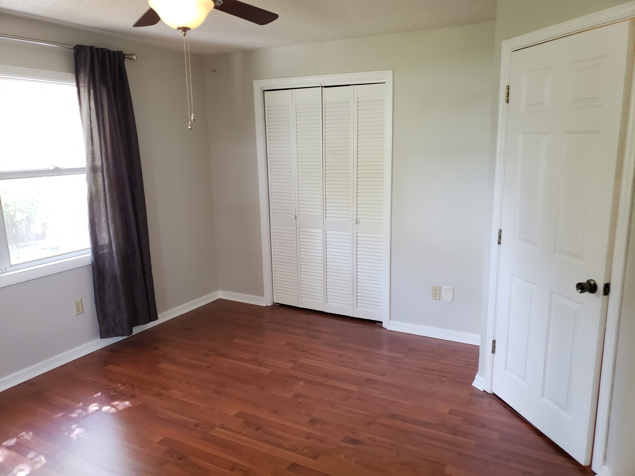 Building Photo - 939 E Bella Vista St