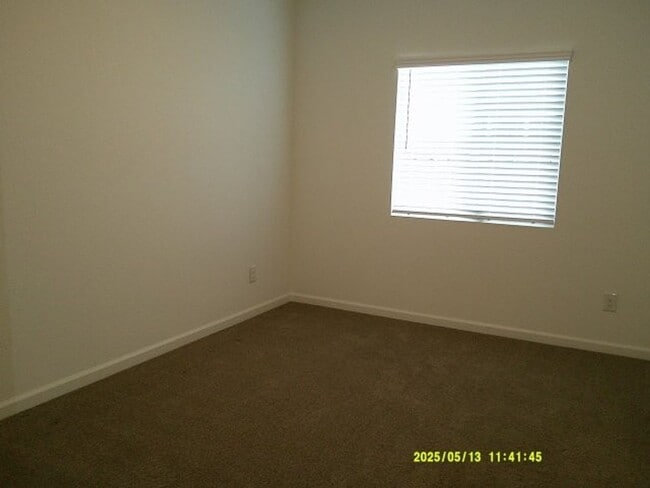 Building Photo - 670 Wisteria Ln