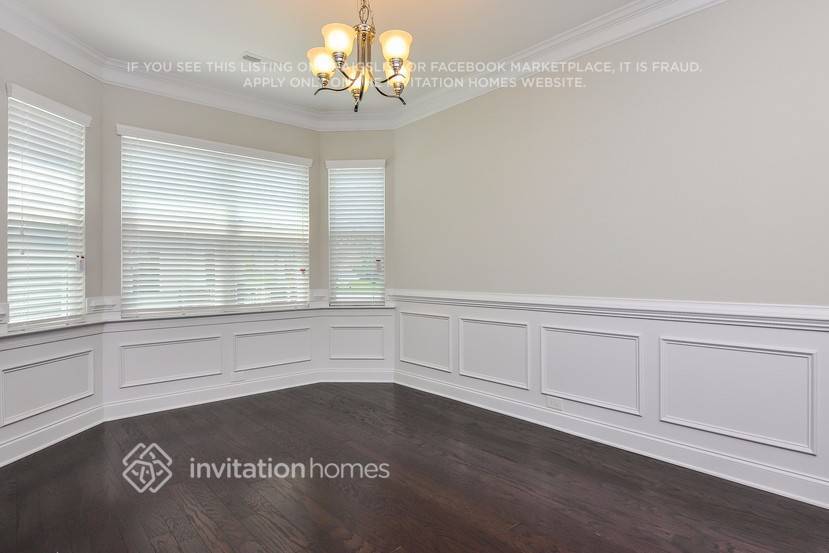 Building Photo - 907 Middle Ground Ave