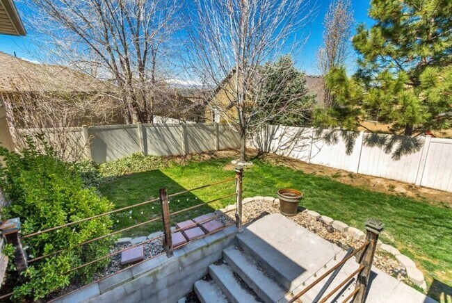 Building Photo - 498 Aspen Peak Dr