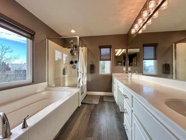 Building Photo - Modern Comfort in Vista: 3BR/2.5BA Rental Home with Central AC, 2-Car Garage, and Luxurious Upgra...