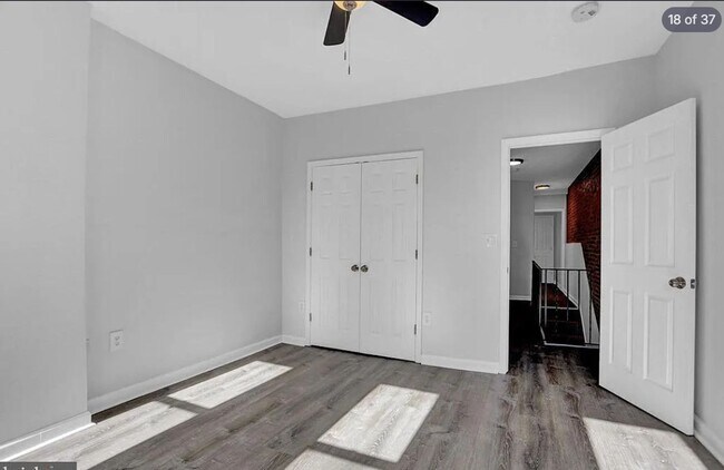 Building Photo - 1520 Holbrook St