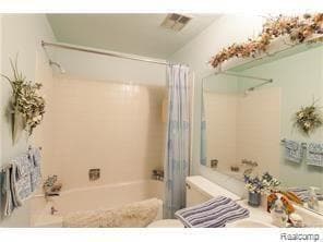 Building Photo - 5117 Buckingham Pl Dr