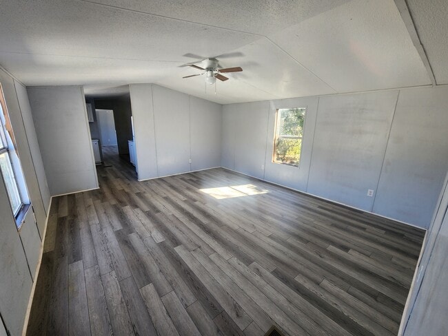 Building Photo - Conway Park