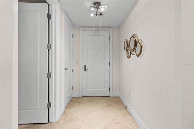 Building Photo - 331 Cleveland St