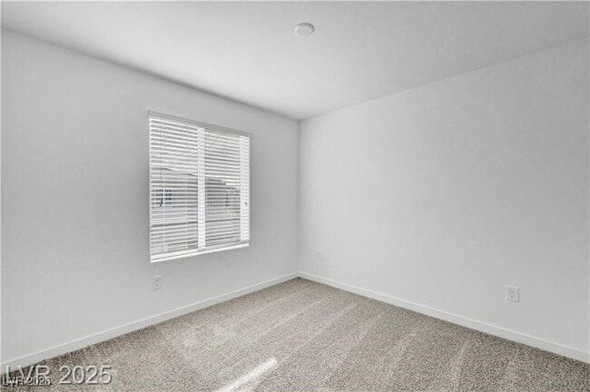 Building Photo - 1175 Heliodor Ave