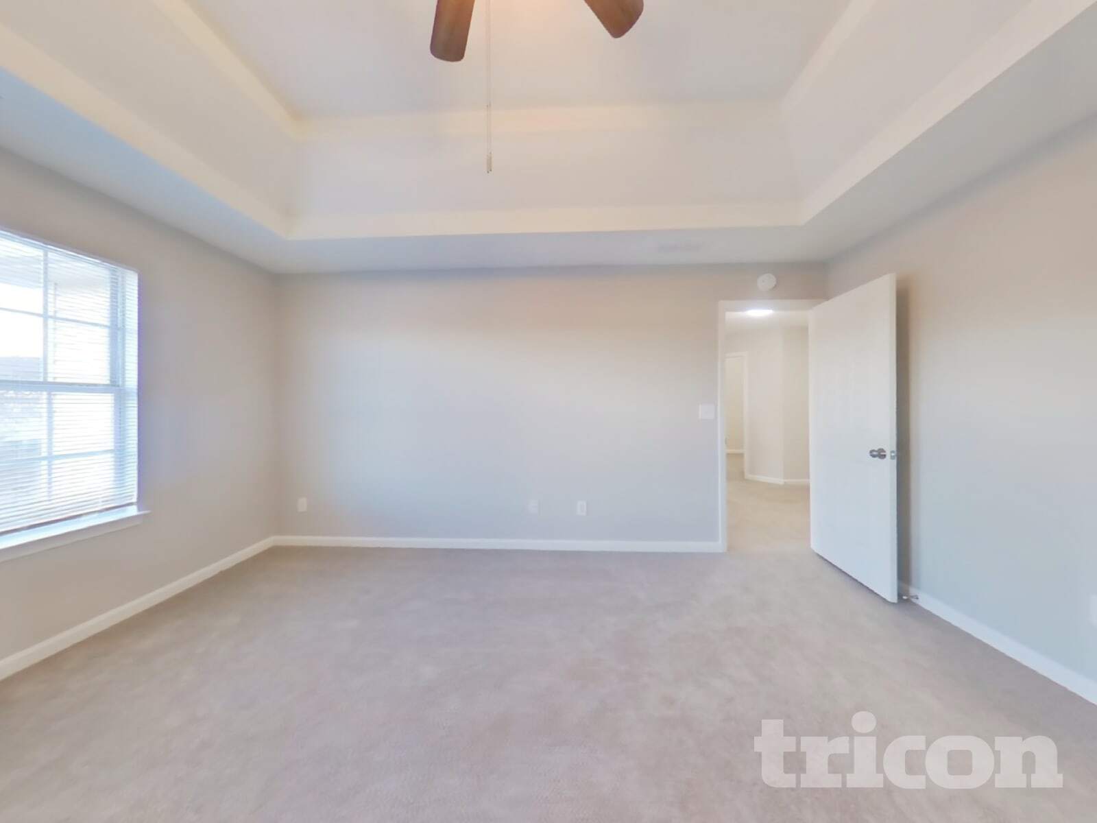 Building Photo - 350 Creekview Blvd