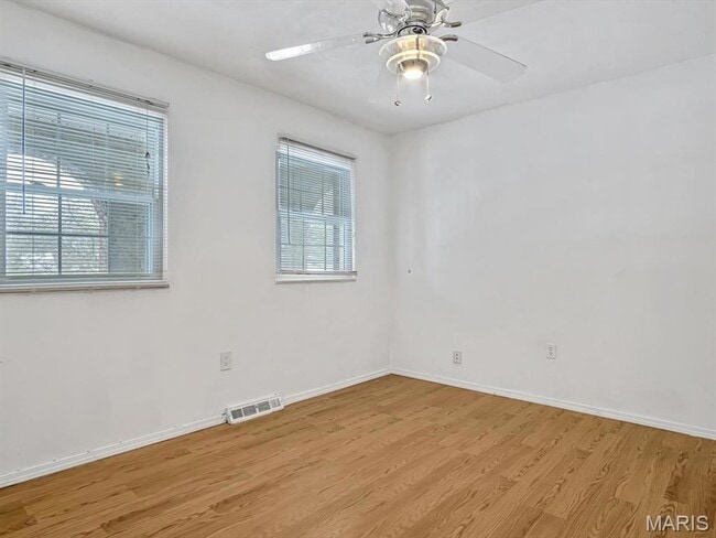 Building Photo - 217 Jubaka Dr