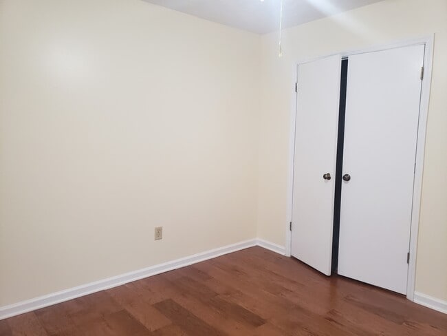 Building Photo - 334 Woodberry Cir