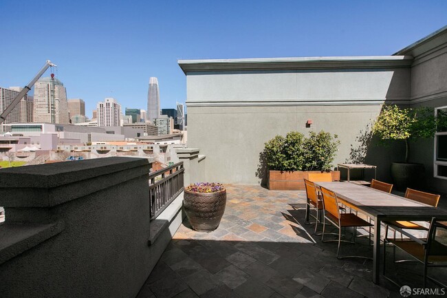 Building Photo - 821 Folsom St