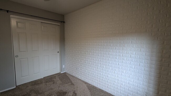 Building Photo - 9576 E Placer Dr