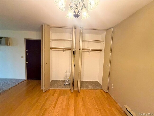 Building Photo - 11 Patterson Village Ct