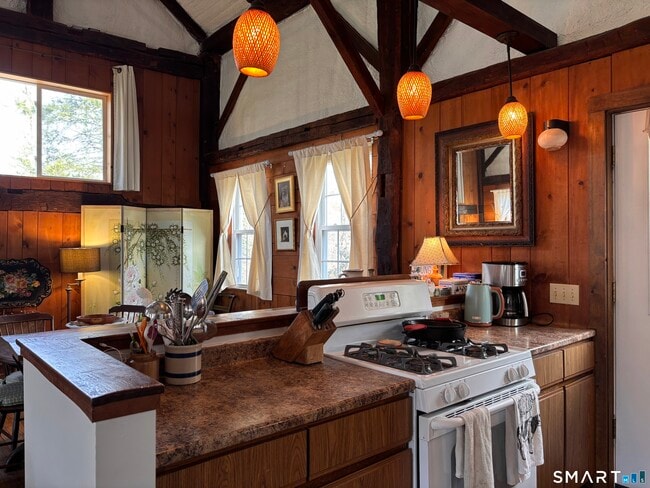 Building Photo - 16 Wilbur Rd