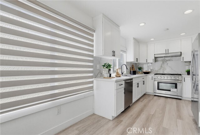 Building Photo - 125 Campanita Ct