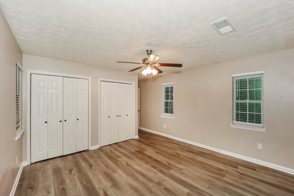 Building Photo - 540 Hillsdale Dr