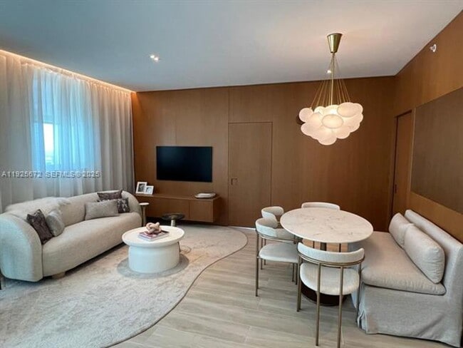 Building Photo - 31 SE 5th St