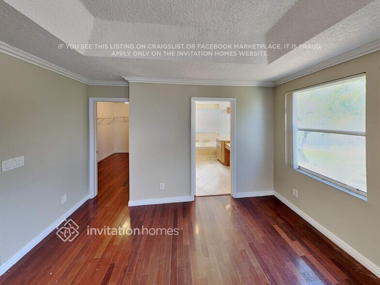 Building Photo - 18057 SW 12th Ct