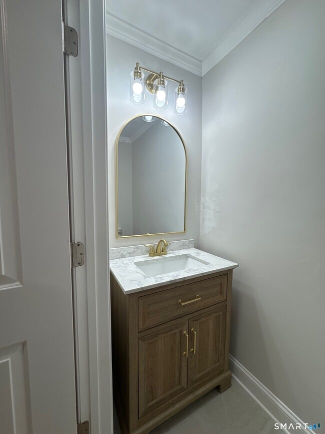 Building Photo - 37 Brainerd Rd