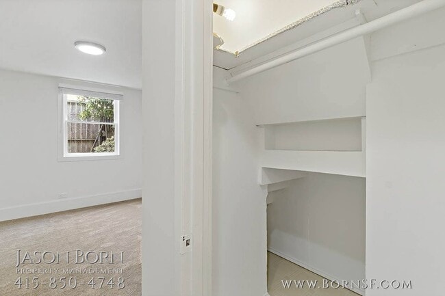 Building Photo - 1720 Lombard St