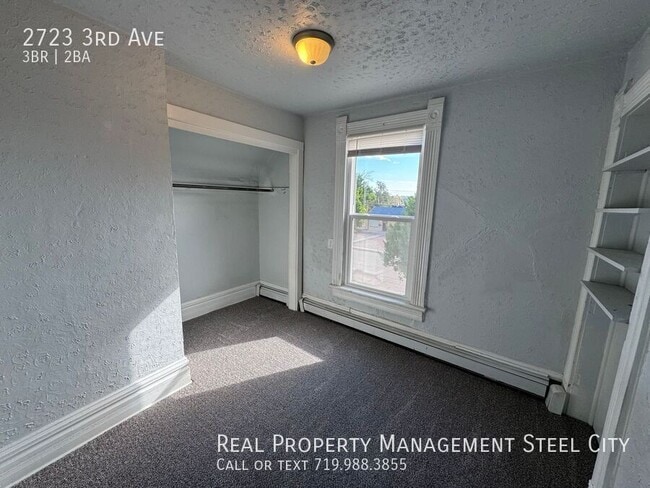 Building Photo - 2723 3rd Ave