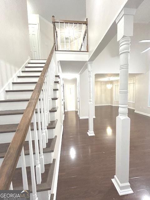 Building Photo - 305 Carriage Chase