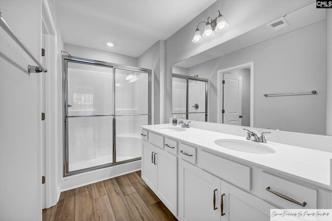 Building Photo - 226 Flatsedge Ct