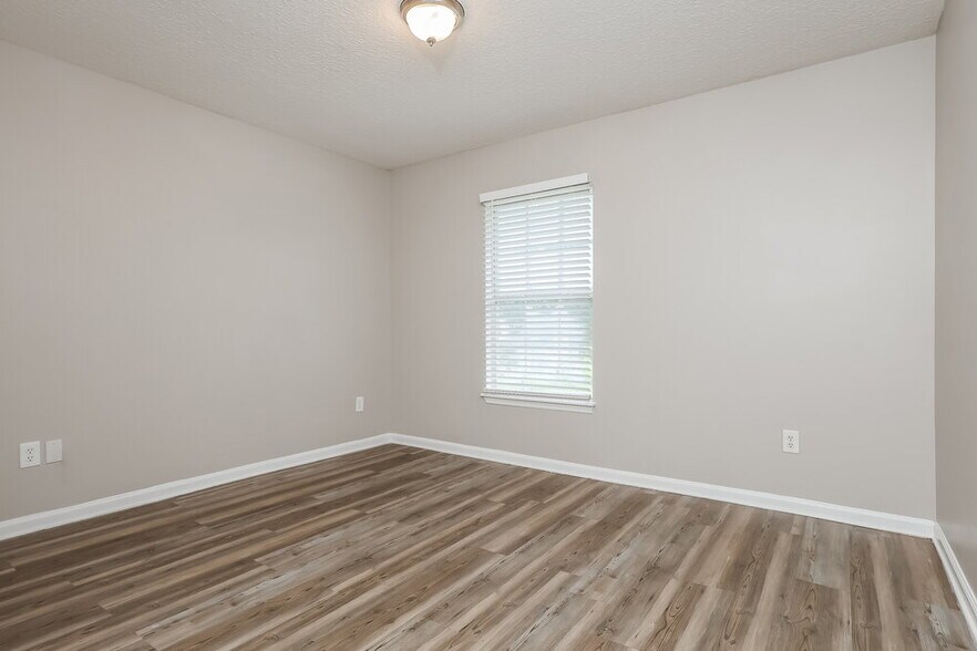 Building Photo - 276 Porta Rosa Circle