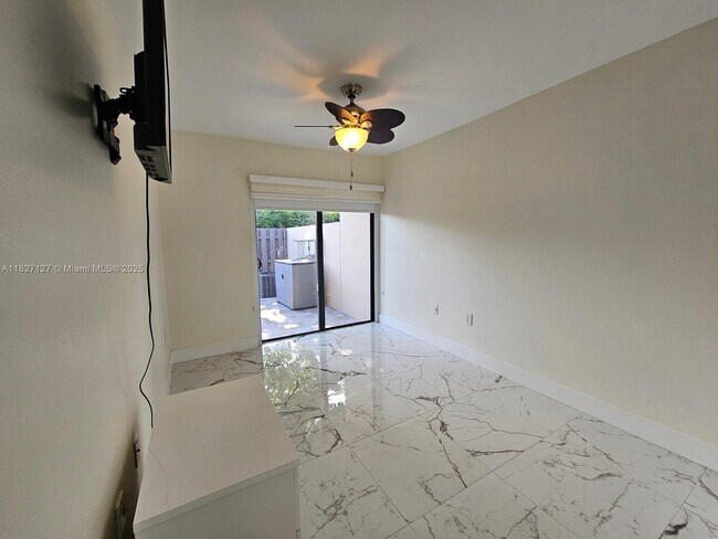 Building Photo - 7436 SW 106th Pl
