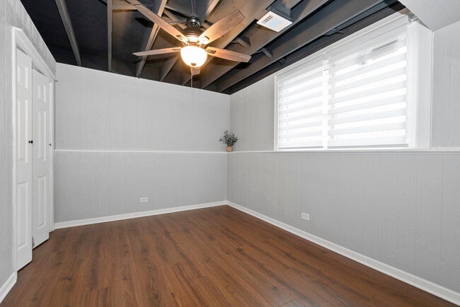 Building Photo - 225 Kedvale Ct