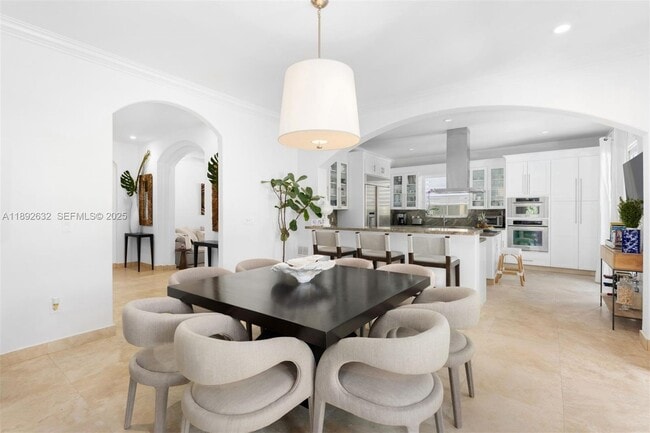 Building Photo - 2143 N Bay Rd