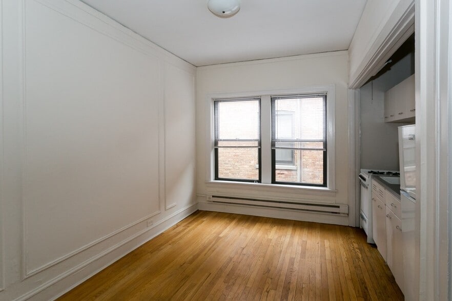 Building Photo - 805 Dempster St